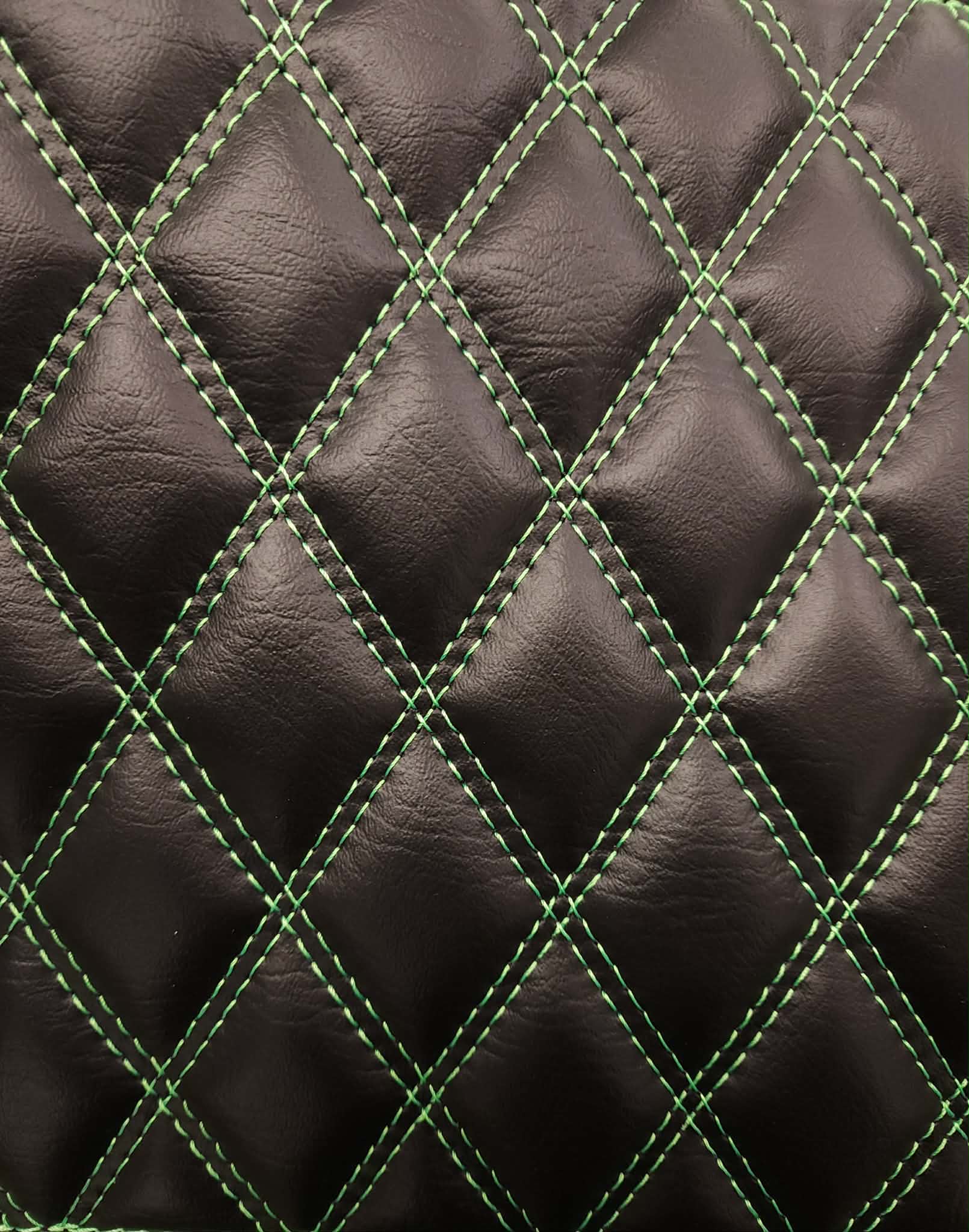 Double Diamond - Black / Green